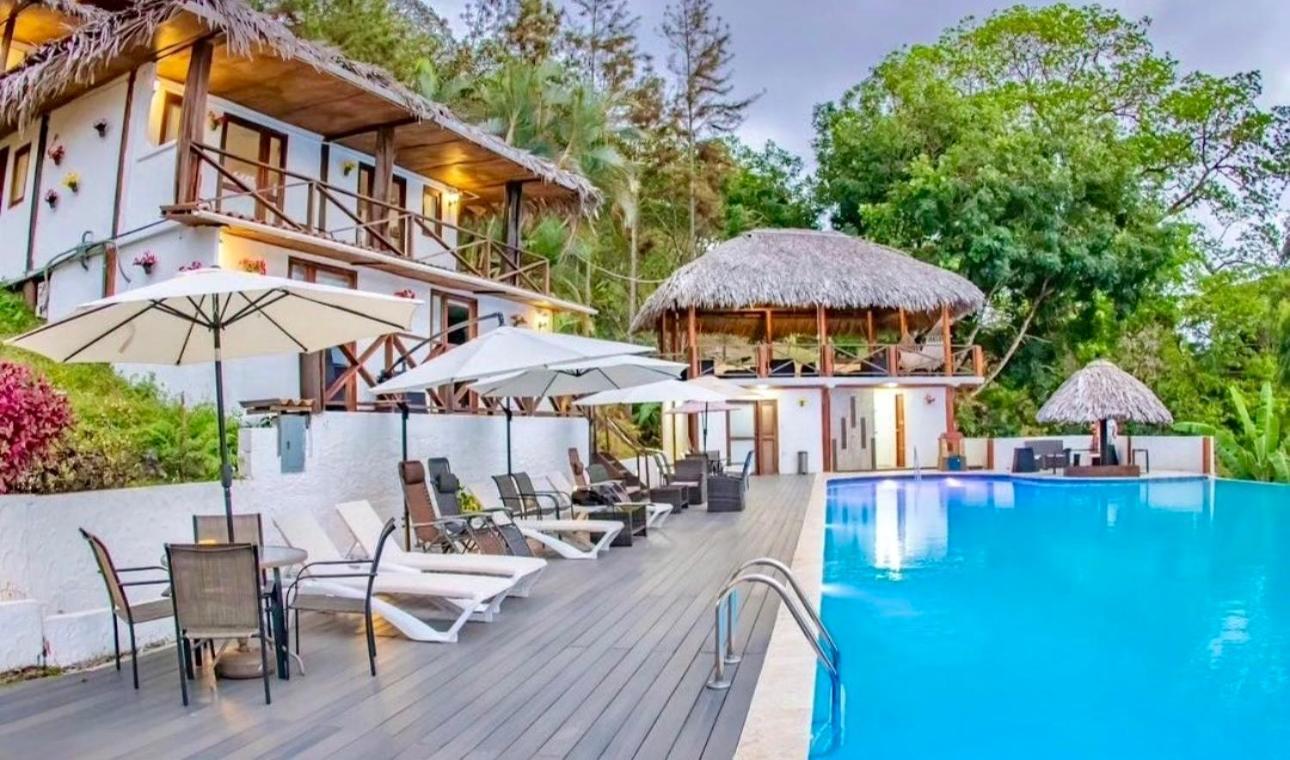 ホテル Ranchos De Chalia Panama ポルトベロ エクステリア 写真