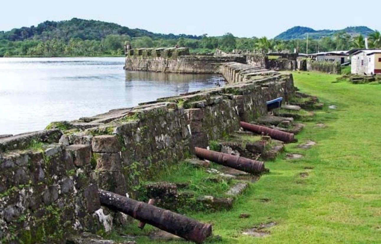 ホテル Ranchos De Chalia Panama ポルトベロ エクステリア 写真